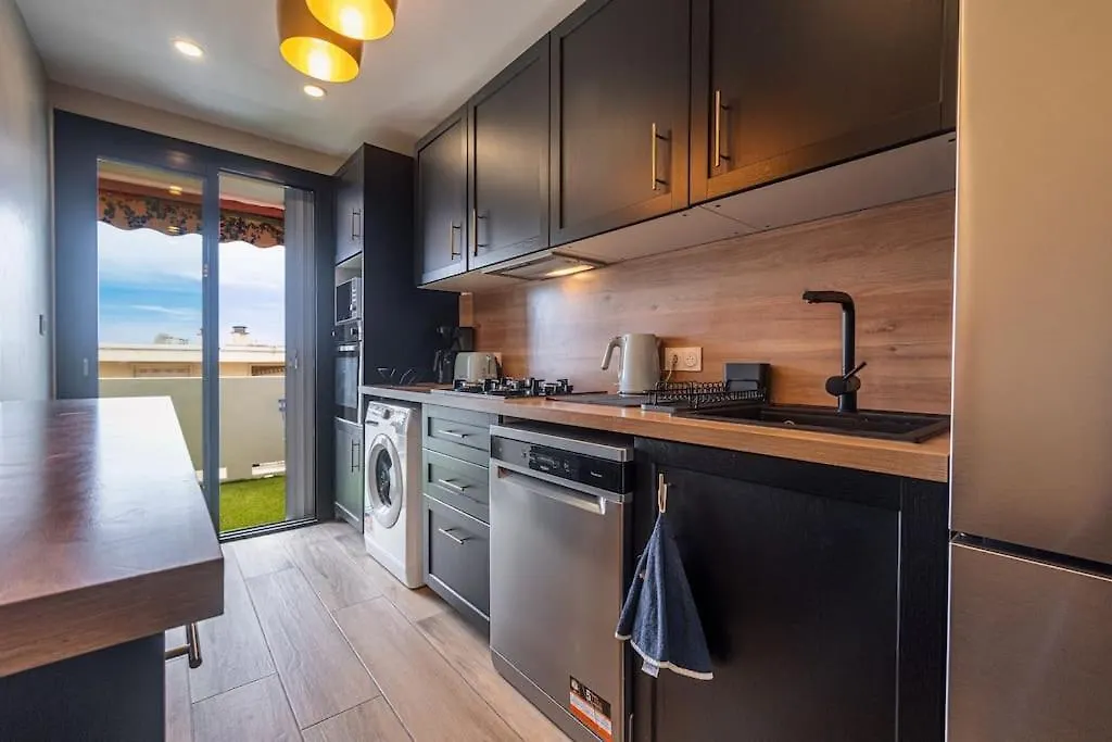 Appartement - Cannes - Terrasse 0*,  France